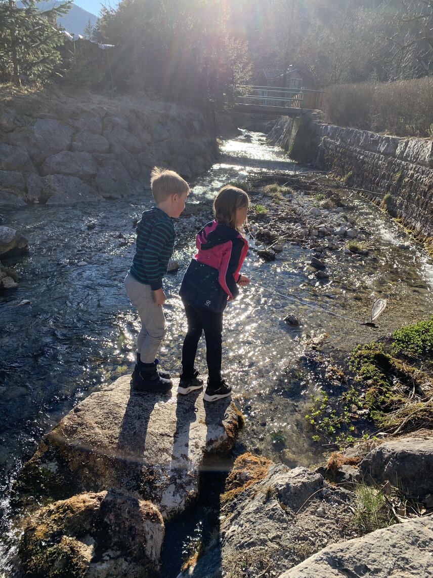 Bach_Garten_Kinder_2